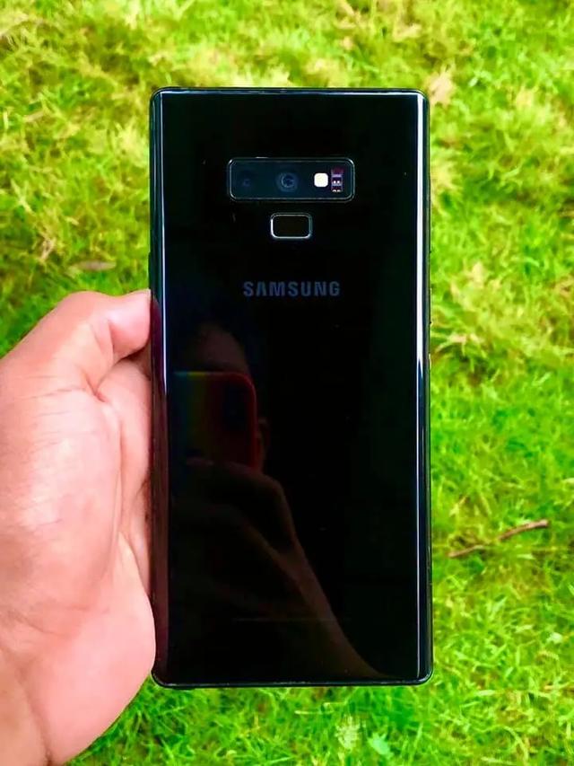 มือถือพร้อมใช้งานสภาพดีมาก Samsung Galaxy Note 9 2