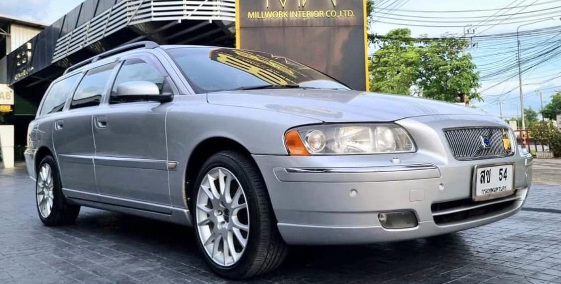 Volvo V70 2.0T สีเทา ปี 2006 2