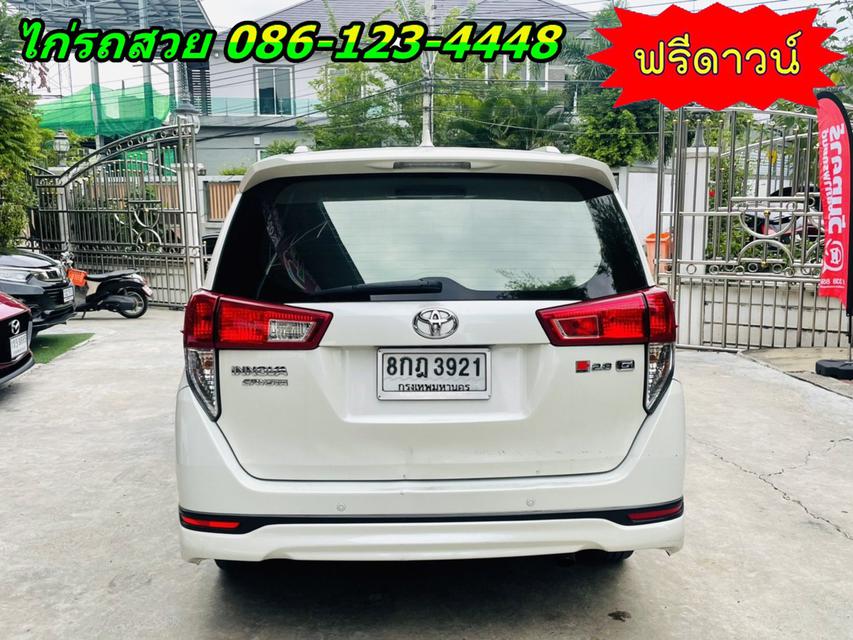 TOYOTA  INNOVA Crysta 2.8 G  2019  3