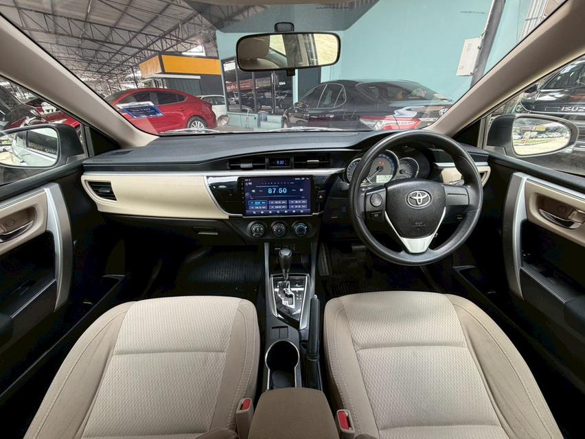 Toyota Altis 1.8 E ปี2015 9