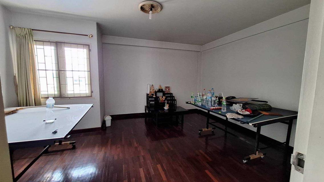 ขายด่วนทาวน์โฮม 3 ชั้น หมู่บ้านนักกีฬาแหลมทอง ถ.กรุงเทพกรีฑา ใกล้โรงเรียนศรีพฤฒา (N.994)