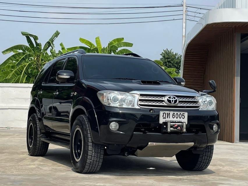 TOYOTA FORTUNER 3.0V 4WD 2010