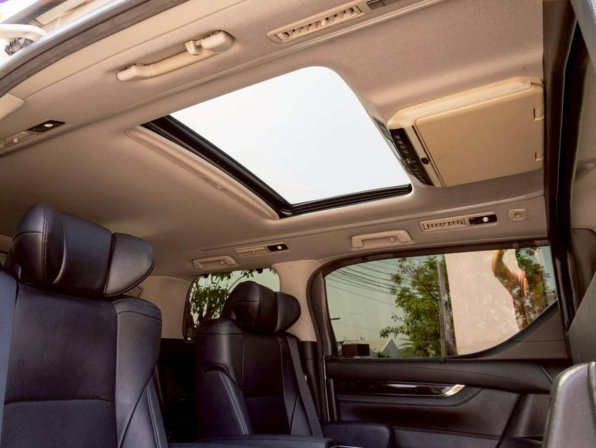 ขาย Toyota Alphard 2.5SC ปี20 17