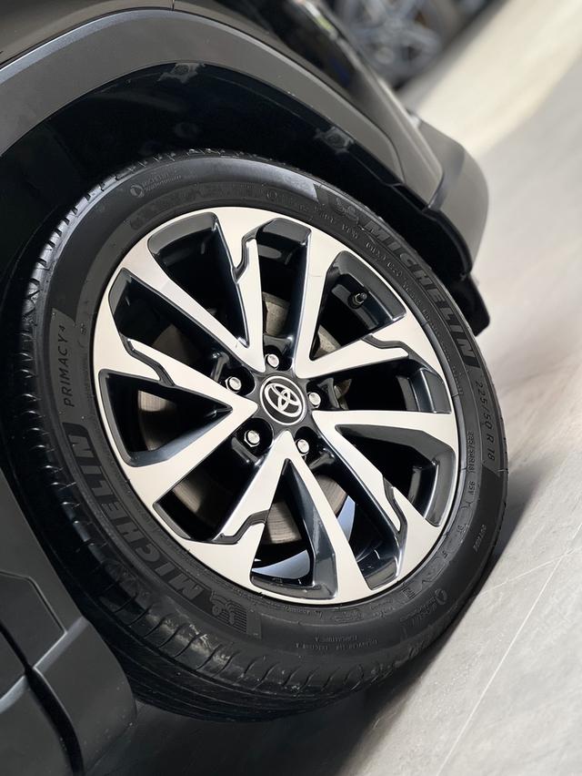 Toyota Corolla Cross 11