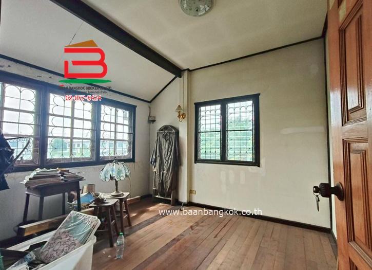 ที่ดินพร้อมสิ่งปลูกสร้าง หนองระแหง 5/1 (ใกล้ทางด่วนจตุโชติ) เนื้อที่ 400 ตรว. แขวงสามวาฝั่งตะวันตก เขตคลองสามวา 8