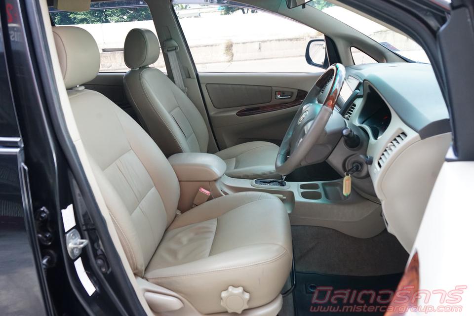 2012 TOYOTA INNOVA 2.0 V    ( 6587 ) 11