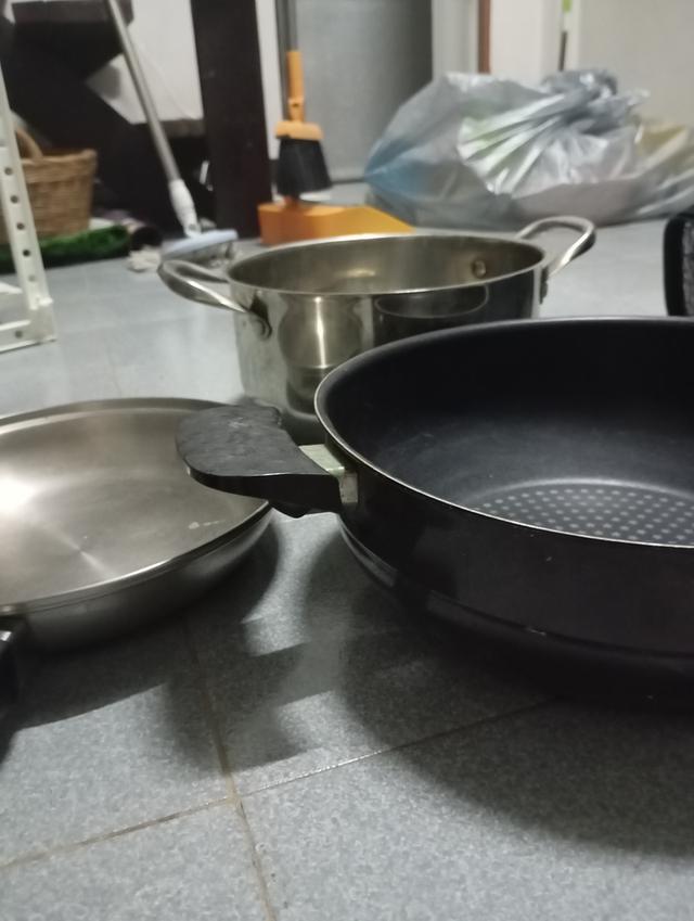 กระทะ ราคาเหมา 3 ใบขายแยกใบละ250