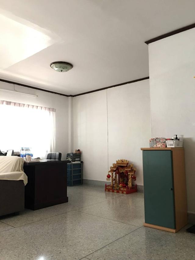 บ้านแฝด 2 ชั้น ถนนลาดพร้าววังหิน ซอย 60 8