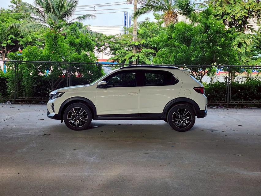 ขายรถ Honda WR-V 1.5RS ปี 2023 สีขาว เกียร์ออโต้ 7