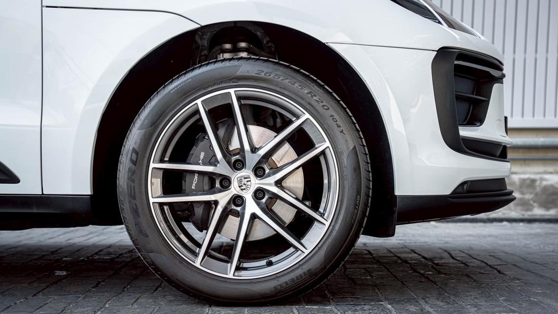Porsche Macan 2023 Full Option !!! คันนี้กด Option มาเกือบล้าน รถศูนย์ AAS เลขไมล์แท้เพียง 5,000 กม. เท่านั้น รูปที่ 5