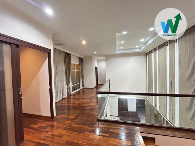 ขายบ้านขนาดครอบครัวใหญ่ 2 ชั้นพร้อมเข้าอยู่ได้เลยมีของแถมมีแอร์ เฟอร์เจอร์ จัดสวน ถังน้ำ ปั้มน้ำ เครื่องทำน้ำอุ่น 6