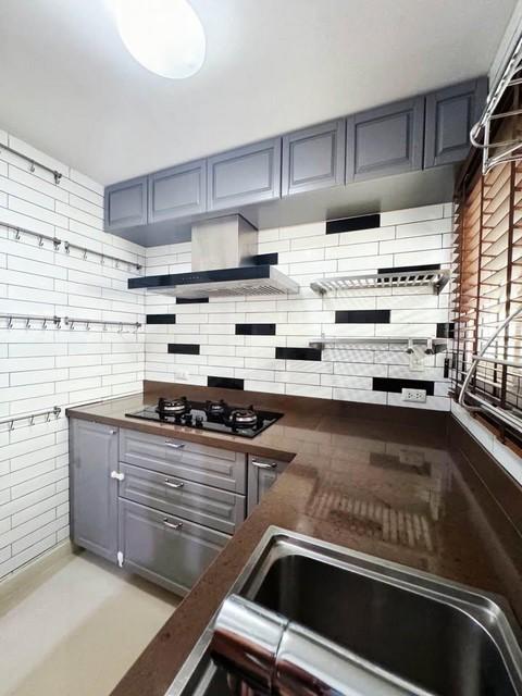 ให้เช่าทาวน์โฮมหรู 3 ชั้น หมู่บ้านลีออง ซอยสุขุมวิท 62 Leon Sukhumvit 62 ตกแต่งสวยพร้อมเข้าอยู่ 10