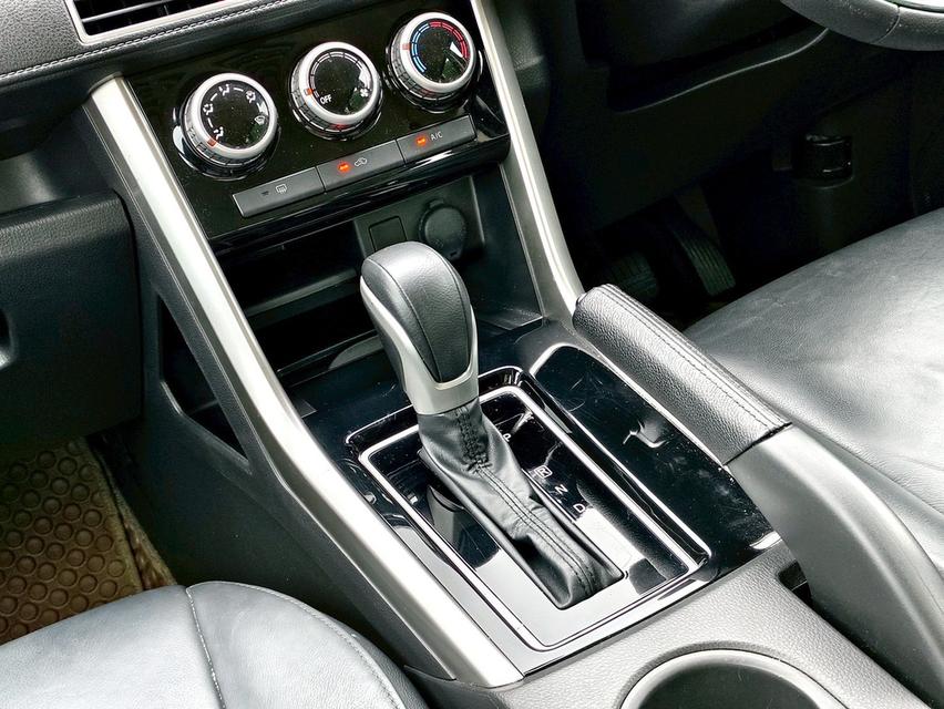 Mitsubishi Xpander 1.5GT ปี19 9