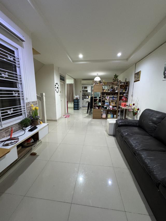 บ้านทาวน์เฮ้าส์ 2 ชั้น 2