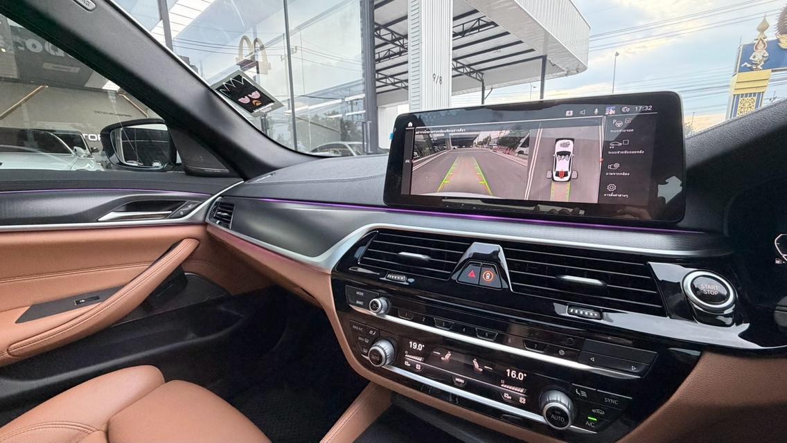 รหัสรถ KPV2016 2021 BMW 530e 2.0 M SPORT LCI รูปที่ 8