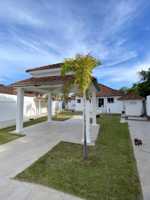 ขายบ้านเดี่ยวเนื้อที่ 166 ตร.ว. พัทยา (หนองไม้แก่น 10/1) / 166 Sq.W. Stand-Alone house in East Pattaya (Nong Mai Kaen) FOR SALE / 2