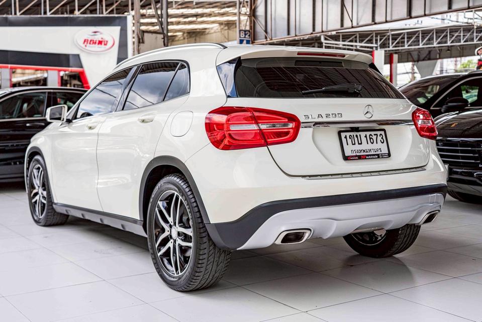 รหัสรถ NP1673 รุ่นรถ : BENZ GLA200ปีรถ : 2015 13