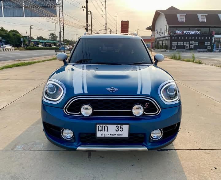 Mini Countryman สีน้ำเงิน 2