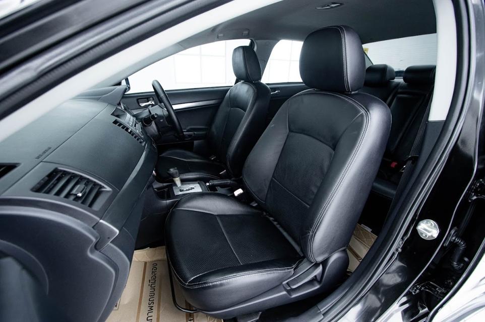 MITSUBISHI LANCER EX 1.8 GLS  2010  5