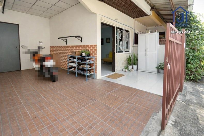 ขายทาวน์เฮ้าส์ 2 ชั้น หมู่บ้านแหวนยอด 1 ซอยลำลูกกา 21 ใกล้สถานีรถไฟฟ้าคูคต 4