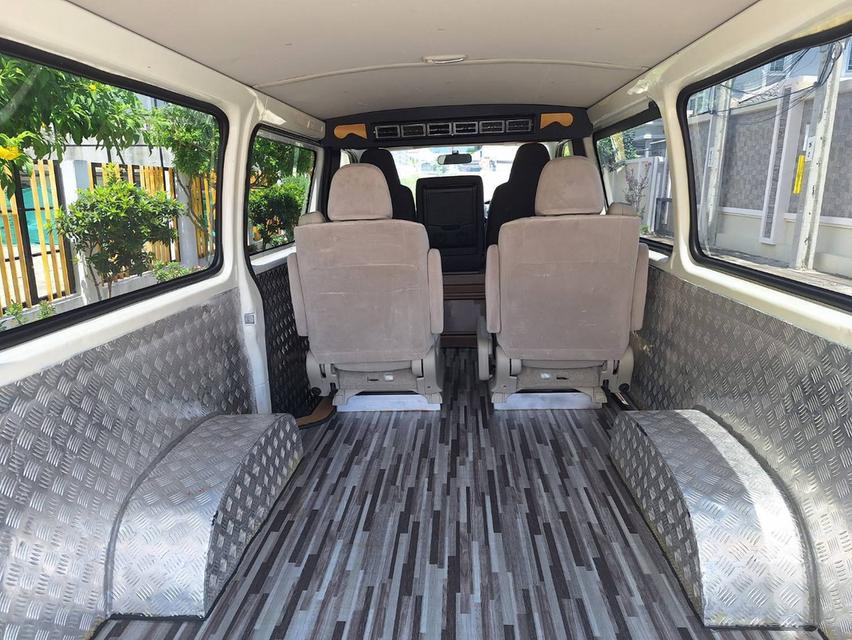 Toyota Hiace 3.0 ECO D4D ดีเซล 2017 รับประกัน รถสวยขับดี สมบูณร์ทุกจุด100% 4