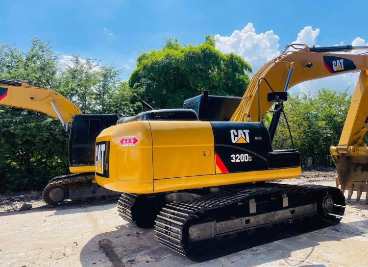 รถแบคโฮ CAT320D2 รถมือเดียวป้าย 2