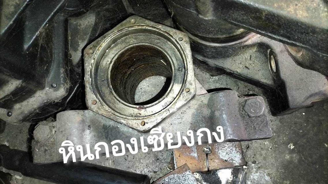 ตุ๊กตา เพลาโบกี้ Nissan CW430 นิสสัน เพลา ตุ๊กตา แหนบ เพลาท้าย รถบรรทุก 