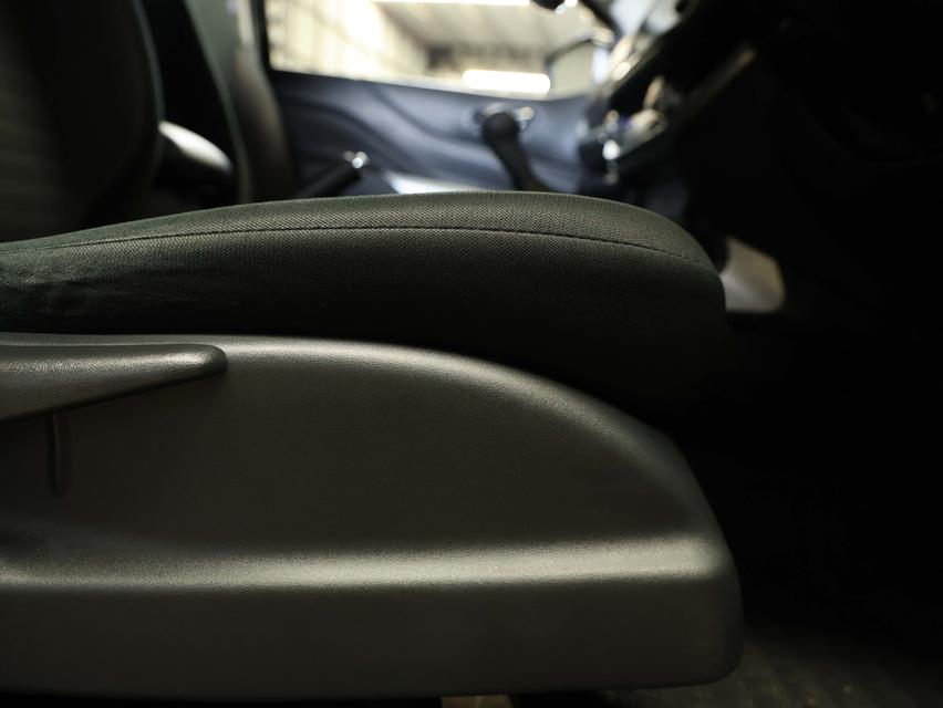 2024 Nissan Navara 2.3 Double Cab Calibre E Pickup MT รูปที่ 14