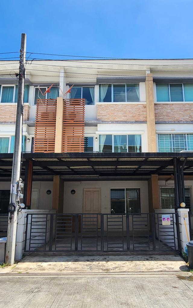 🏡 ให้เช่าทาวน์โฮม 3 ชั้น ย่านเกษตร–นวมินทร์ 24,000บาท/เดือน 🏡 Townhome for Rent – 3-Storey | Kaset–Nawamin, Bangkok area : 24,000 THB/month 1