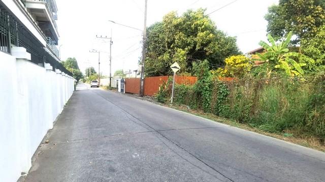 ขายถูกที่ดินถมสูงกว่าถนน ล้อมกำแพงคอนกรีตหนา 4 ด้าน เนื้อที่ 1-1-57ไร่ ธัญบุรี คลอง1.รังสิต-นครนายก17 ปทุมธานี 6