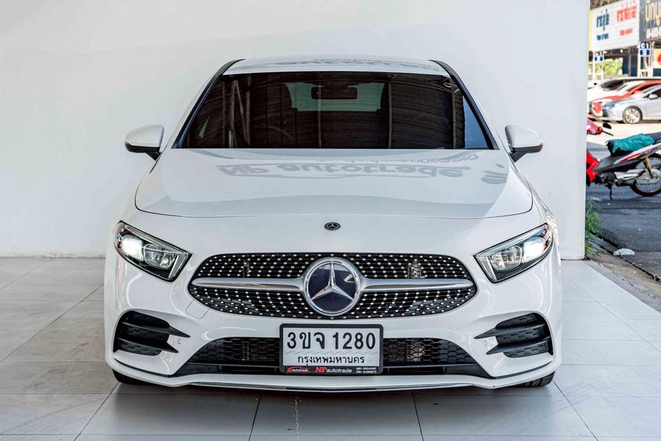 รหัสรถ NP1280 รุ่นรถ : BENZ A200 AMG ปีรถ : 2020 4