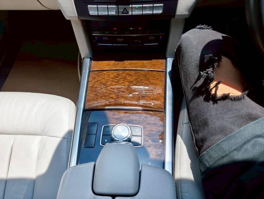 รหัสรถ KPV353 2013 BENZ E200 SEDAN  12