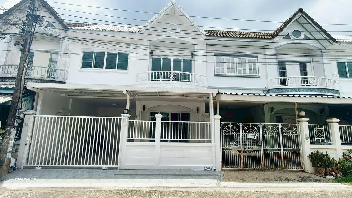 บ้านรามอินทรา ทาวน์เฮ้าส์ หมู่บ้านเสนาวิลล่า 9 คู้บอน 27 แยก 60 นัดชมบ้าน 085-318-6868 คุณวา