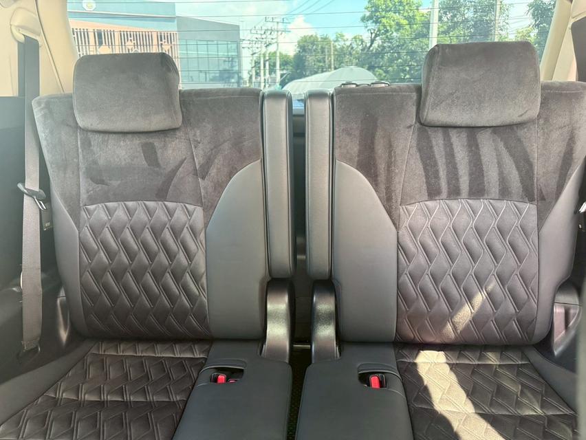 รหัสรถ SC2113 📌Toyota Alphard 2.5 SC Package ปี2016 4