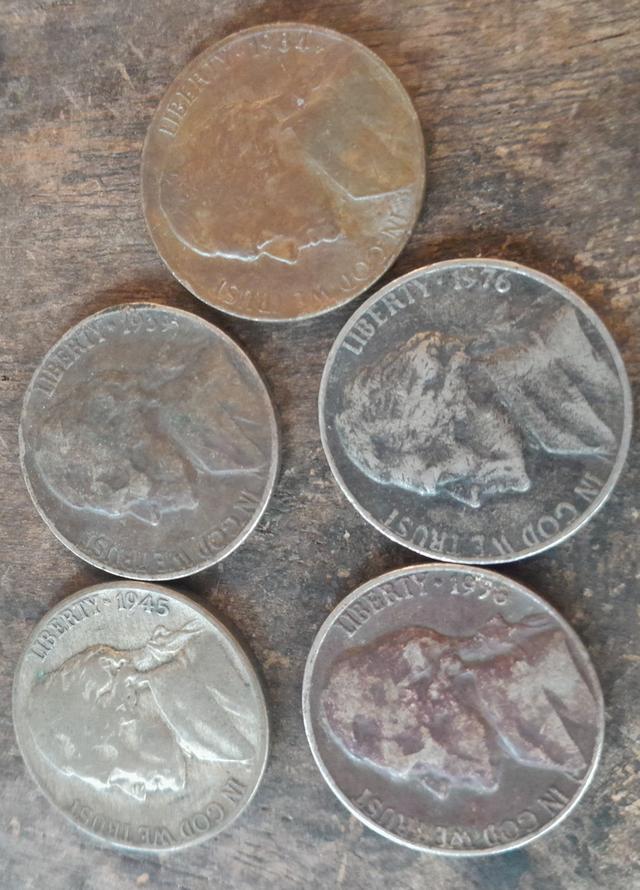 เหรียญเก่าUS Dollas Jefferson..Lincoln and Queen Elizabeth  11
