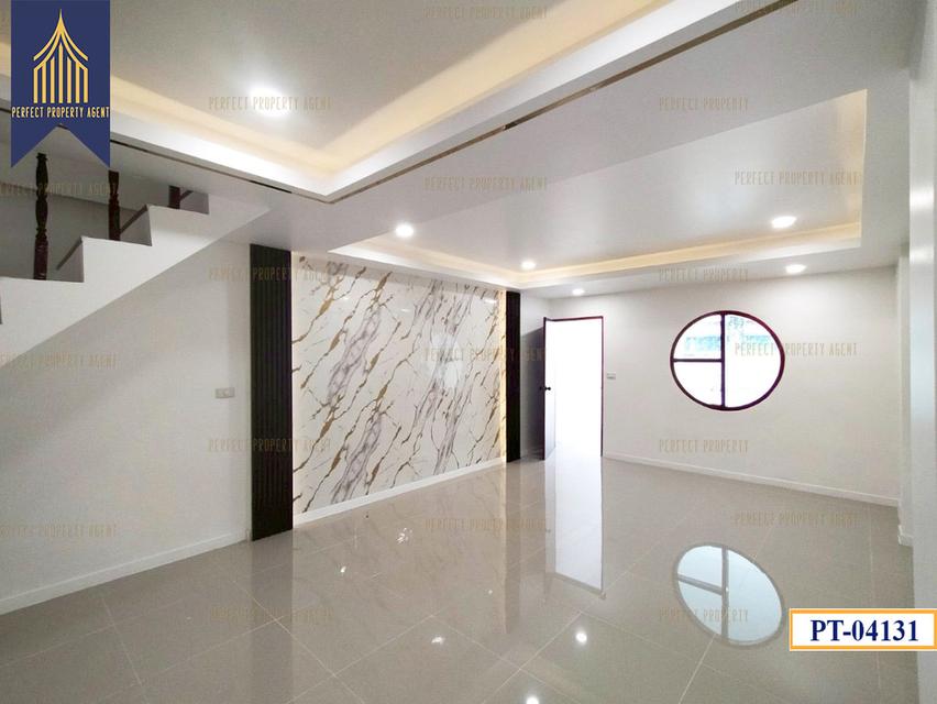 ขาย ทาวน์เฮ้าส์ 2 ชั้น รีโนเวทใหม่ทั้งหลัง สไตล์โมเดริ์นมินิมอล รามคำแหง สะพานสูง กรุงเทพ 6
