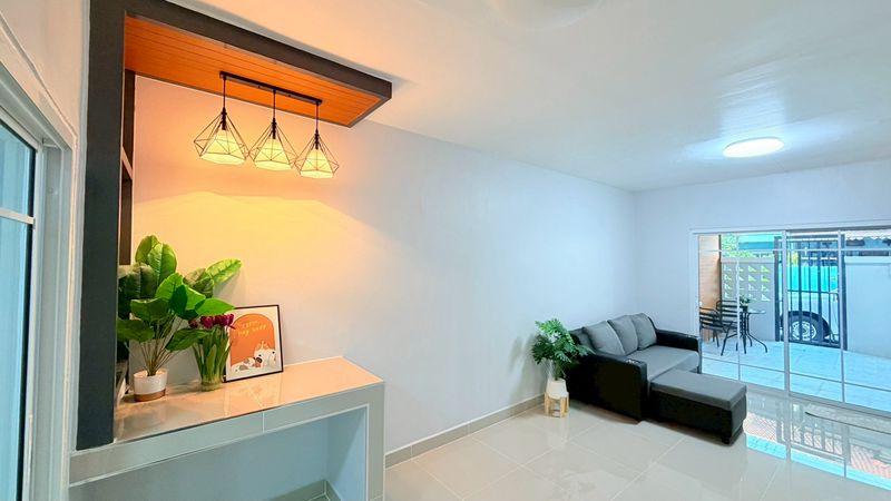 หมู่บ้านพฤกษา3 ถนนวัดลาดปลาดุก บางบัวทองทาวน์เฮาส์ 2 ชั้น ตกแต่งใหม่พร้อมอยู่ มีระเบียงด้านหน้า 11