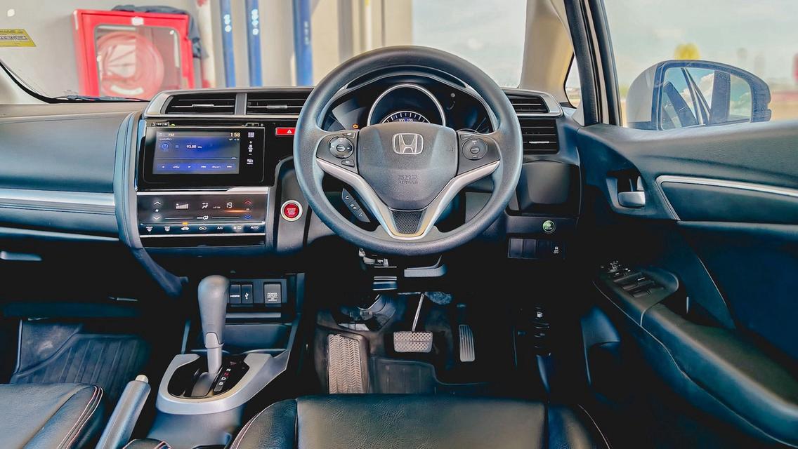 HONDA JAZZ 1.5 SV A/T ปี 2015 รูปที่ 11