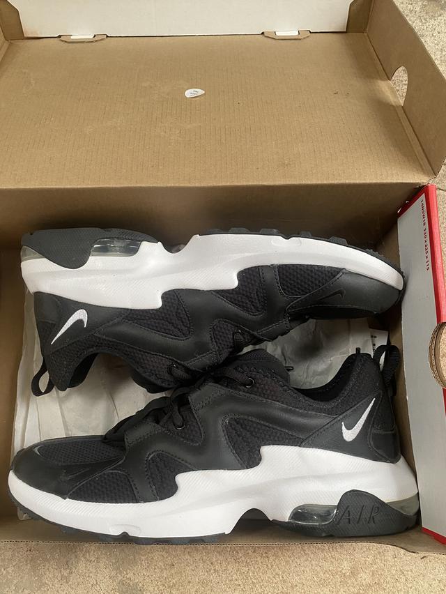 Nike Air Graviton
