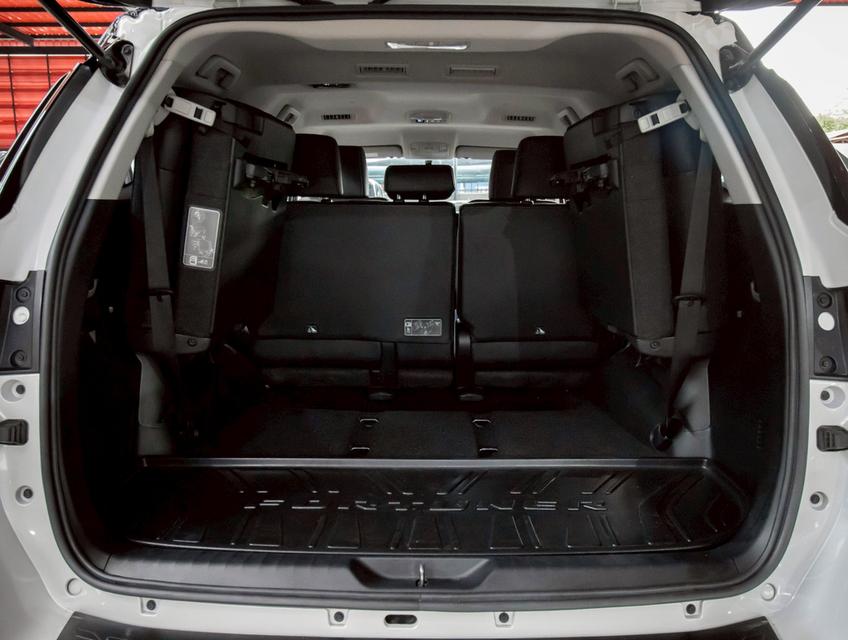 TOYOTA FORTUNER 2.4 Leader G 2WD 2023 14