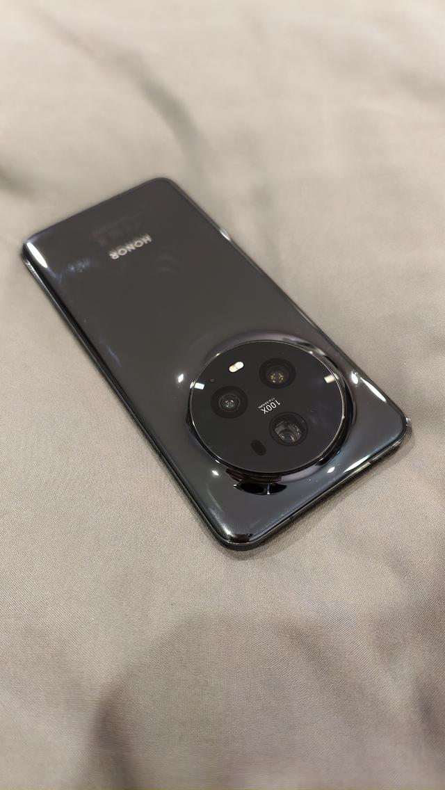 Honor magic 5 pro อุปกรณ์กล้องครบ 10