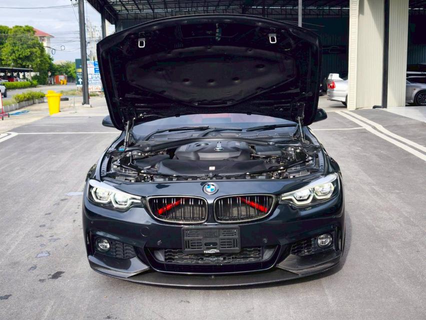รหัสรถ KPV53 2018 BMW 430i 2.0 Convertible M-Sport สีดำ ภายในแดง 3
