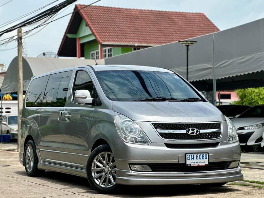 Hyundai H-1 2.5 Deluxe ปี2011