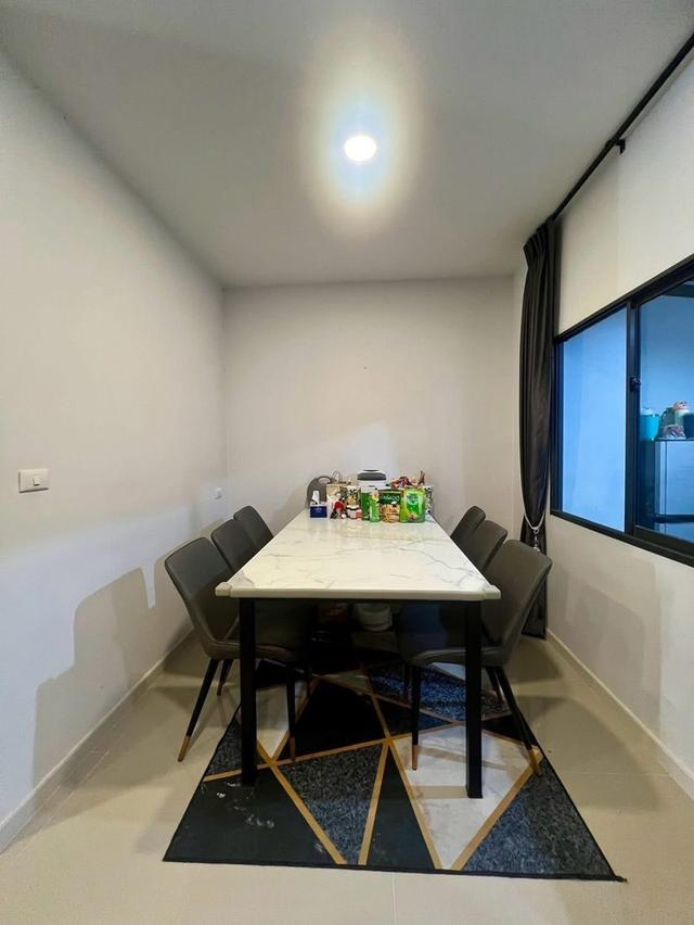 🏡 ขายทาวน์โฮม 2 ชั้น สไตล์อังกฤษ พร้อม Smart Home 📍 ทำเลบางใหญ่–พระราม 5 6