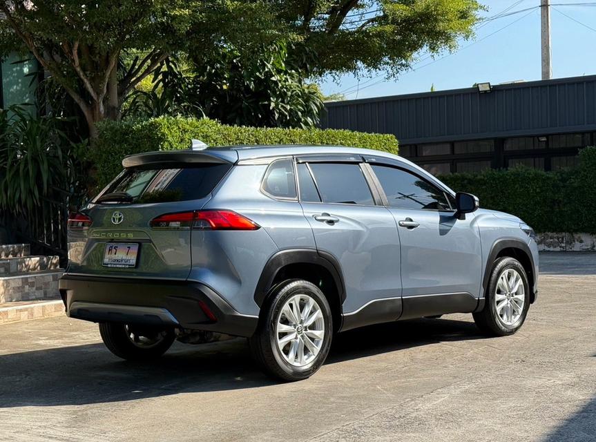 2022 Toyota CROSS HYBRID SMART รถมือเดียวป้ายแดง รถวิ่งน้อย เข้าศูนย์ตามระยะ รถไม่มีอุบัติเหตุครับ