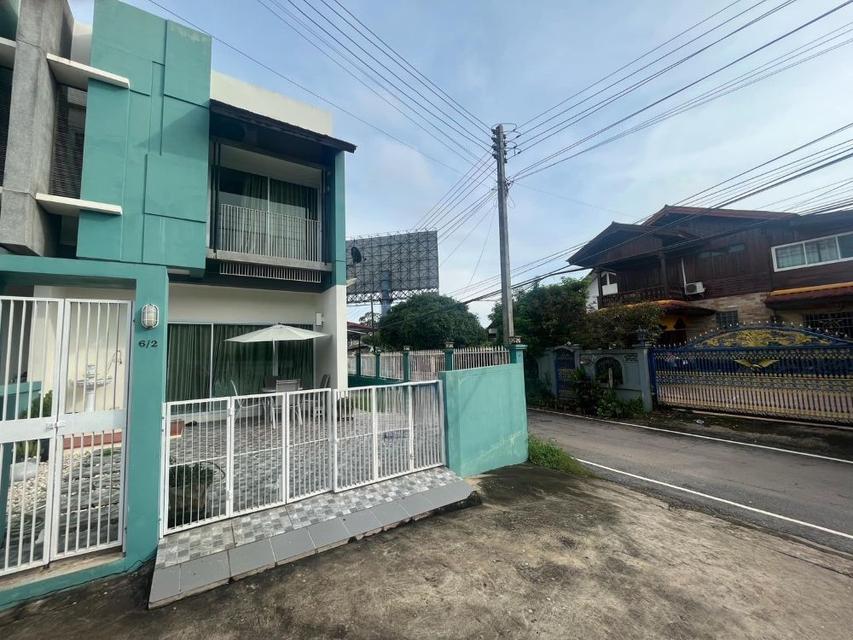 ขายทาวน์เฮาส์ 2 ชั้น หลังริมมีพื้นที่ด้านข้าง ขนาด 31.05 ตรว. เฟอร์นิเจอร์พร้อมเข้าอยู่ ทำเลดี ติดถนนนิตโย ตัวเมืองนครพนม 10