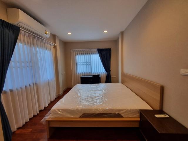 ให้เช่าบ้านเดี่ยว 4 ห้องนอน Grand Bangkok Boulevard สาทร–กัลปพฤกษ์ บ้านใหม่ ตกแต่งใหม่ทั้งหลัง เฟอร์นิเจอร์ใหม่ทั้งหมด • พื้นที่ใช้สอยประมาณ 400 ตร.ม. 12