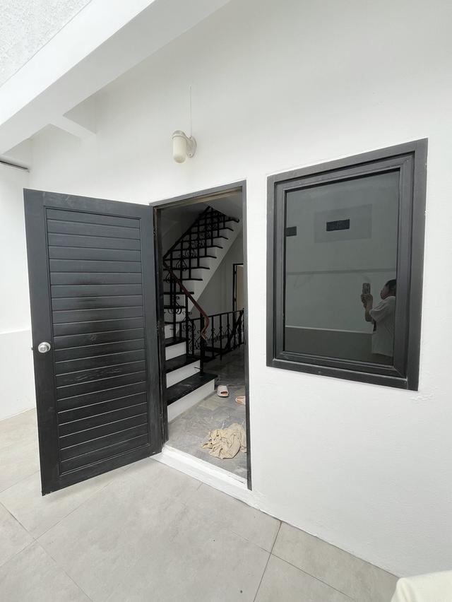 บ้านทาวเฮ้าส์ หมู่บ้านสินทวีสวนธน3 15