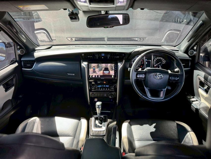 TOYOTA FORTUNER Wagon 4dr Legender 7st Auto 6spRWD 2.8DCT 4WD Y2021 14