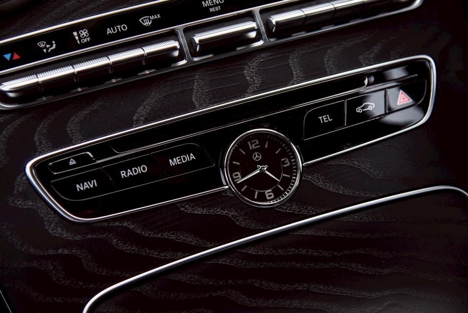 รหัสรถ CBL2917 Mercedes-Benz C350e Avantgarde W205 AT 2018 16